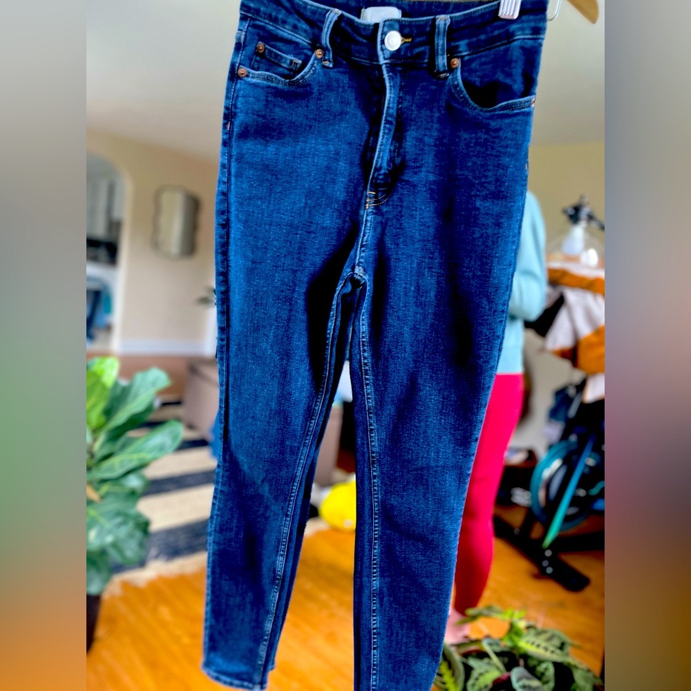H&M True to You Skinny Ultra High Ankle Jeans